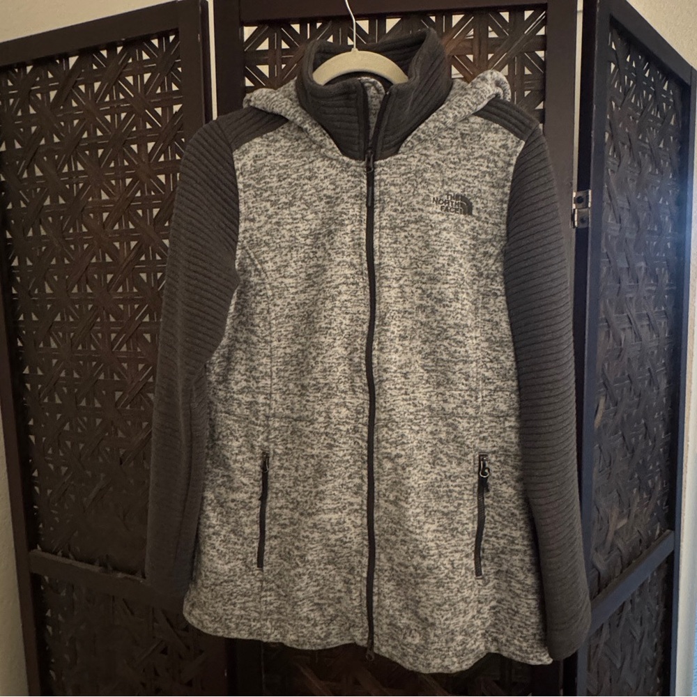 The North Face of Women's Indi Hooded Parka jacket - Medium